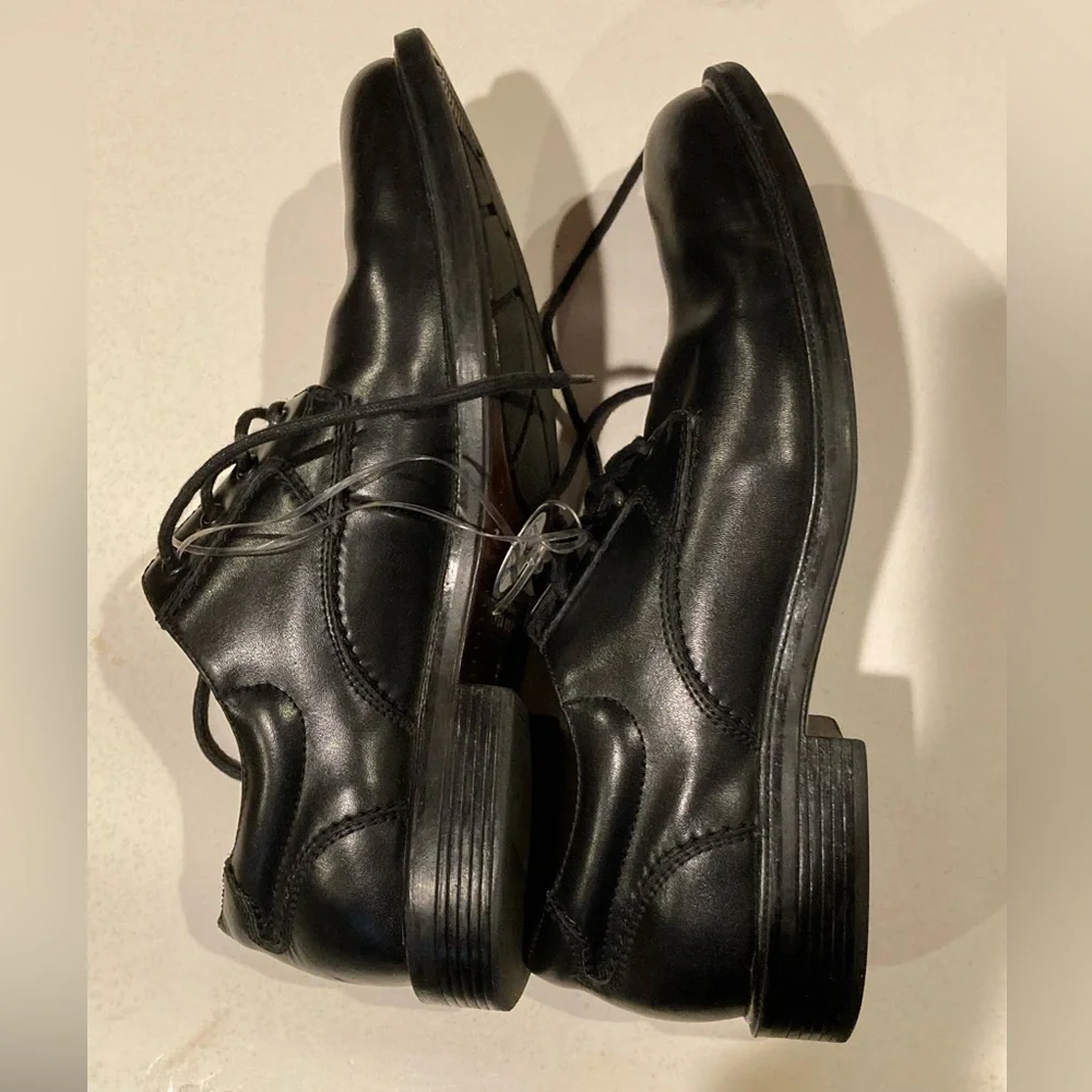 BILL BLASS Leather Lace-Up OXFORDS Black Men Sz 8 Pre-owned Very Good Condition